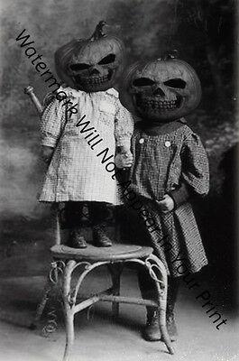 ODD BIZARRE STRANGE WEIRD CREEPY CRAZY FREAKY Pumpkin Head Kids VINTAGE PIC