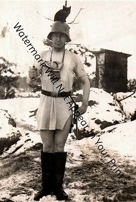 STRANGE ODD SPOOKY FREAKY CREEPY WEIRD Soldier In Skirt BlackCat VINTAGE PIC D26
