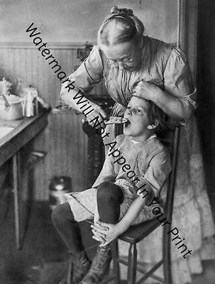 VINTAGE STRANGE ODD Grandmother Pulling Little Kid Tooth FREAKY PAIN PHOTO A31