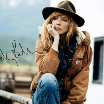 Yellowstone Kelly Reilly Signed Reprint